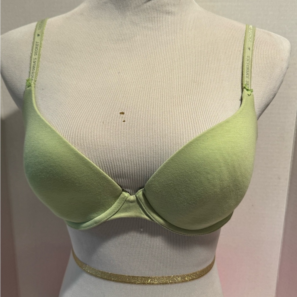 Victoria's Secret Light Green Bra